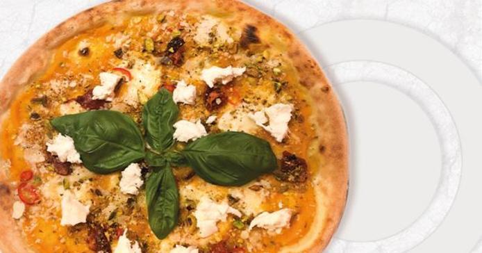 Pizza con Zucca e Mozzarella 